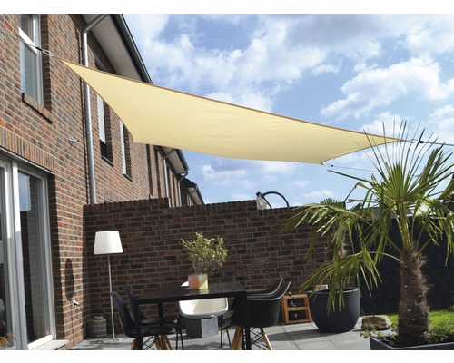FLORACORD Schaduwdoek vuil- en waterafstotend ivoor 300x400 cm Driehoekig zonnescherm boven een terras met meubels en planten