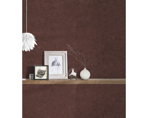 Decoratieve wanddecoratie met patroonbehang in de woonkamer