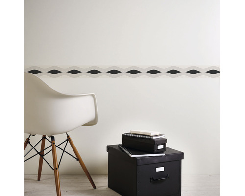 Wandbordüre met golfpatroon in de kamer