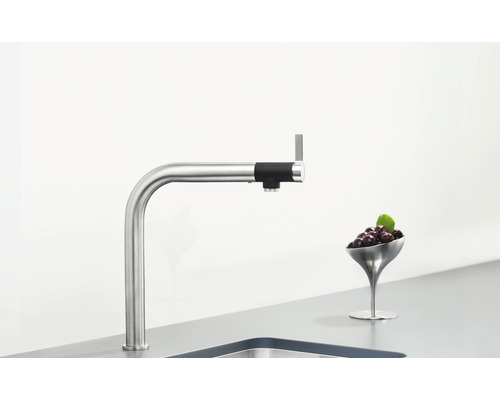 Roestvrijstalen keukenkraan met zijdelingse hendel