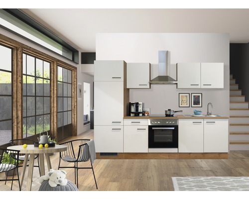 FLEX WELL Keukenblok met apparatuur Vintea magnolia mat 270x60 cm Lichte, moderne keuken met eettafel en stoelen in een ruime kamer.