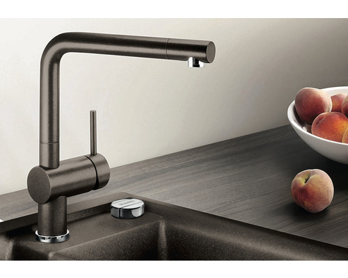 Metalen keukenkraan met eenhendelmengkraan en keramische afdichting