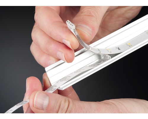 Installatie van een ledstrip in een aluminium profiel