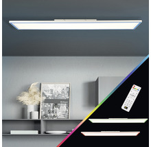 Plafondlamp met afstandsbediening in een woonkamer