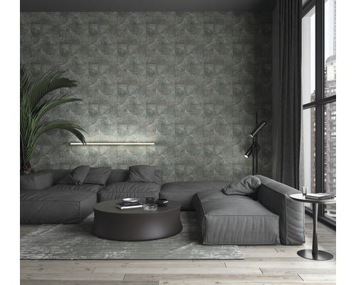 Moderne woonkamer met modulaire bank, ronde tafel, decoratieve muur en groot raam