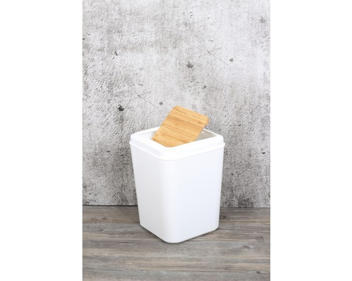 Witte cosmetica-emmer met bamboe deksel