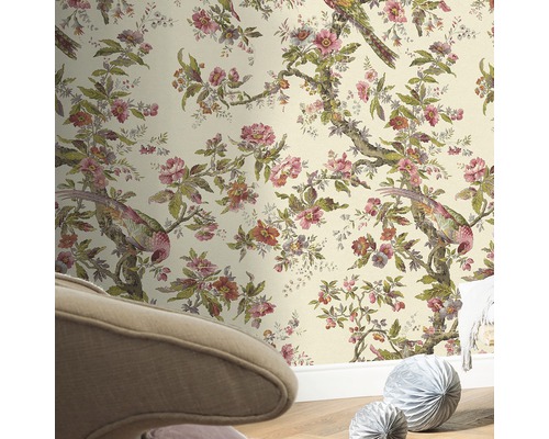 Behang met bloemmotieven en vogelafbeeldingen voor een decoratieve wand.