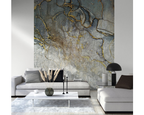 Woonkamer met abstract fotobehang met marmerlook