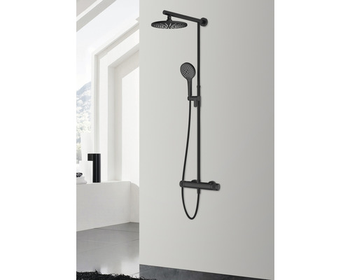 Douchesysteem met hoofd- en handdouche in de badkamer