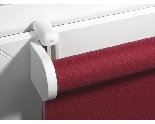 Rolgordijn met witte beugel en bordeauxrode stof
