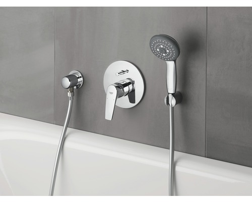 Opbouw badkraan met handdouche en doucheslang