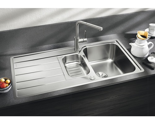 Spoelbak met afdruiprek, wasbak en kraan van roestvrij staal