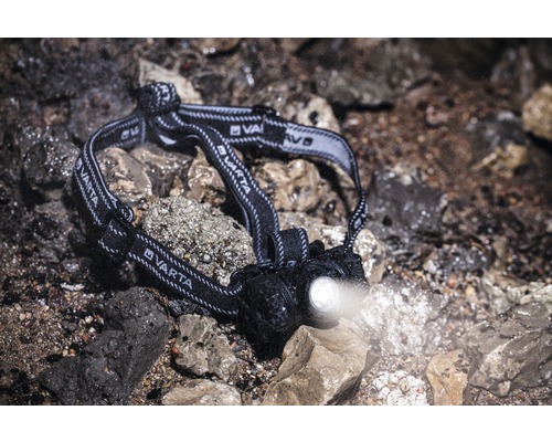 Varta hoofdlamp op stenen