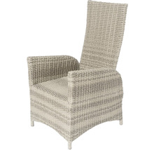 Tuinstoel van rotan met armleuning en hoge rugleuning