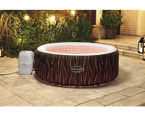 Lay-Z-Spa Hollywood bubbelbad met pomp in de tuin