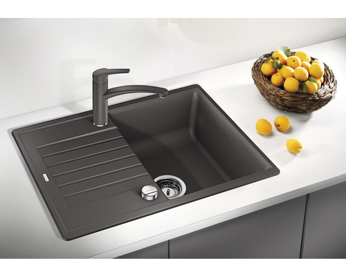 Donkergrijze Silgranit aanrechtspoelbak met afdruipvlak en kraan