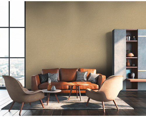 Moderne woonkamer met bank, fauteuils, salontafel en structuurbehang