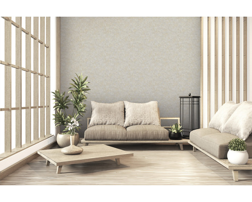 Lichte kamer in Japanse stijl met houten meubels en planten