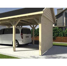 Houten carport met een geparkeerde auto