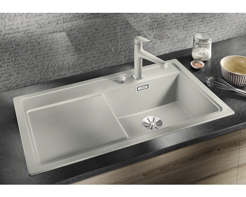 Spoelbak met afdruiprek en kraan