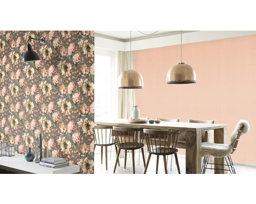 Interieurontwerp met bloemenbehang en eetgedeelte