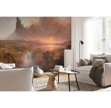 Woonkamer met landschapbehang, banken, vloerkleed en tafel