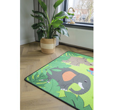Tapijt met jungle thema in een kinderkamer