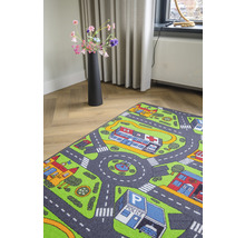 Speelkleed met stratenpatroon in de kinderkamer