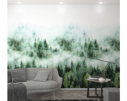 Woonkamer met bosbehang, bank en bijzettafel