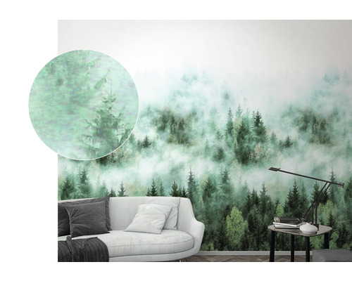 Fotobehang met bosmotief en mist achter een bank
