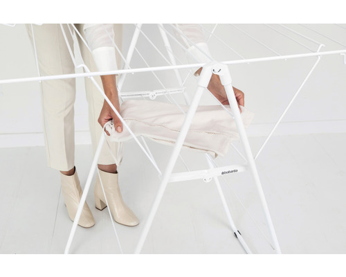 Droogrek met wasgoed te drogen