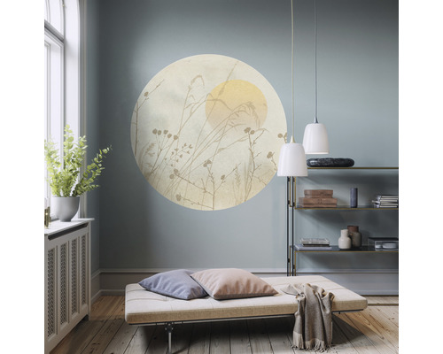 Woonkamer met muursticker met grassen motief, ligbed en plank
