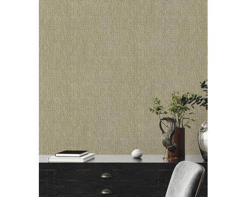 Close-up van een muur met textielbehang in canvaslook