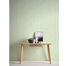Decoratief interieur met tafel en behang met patroon