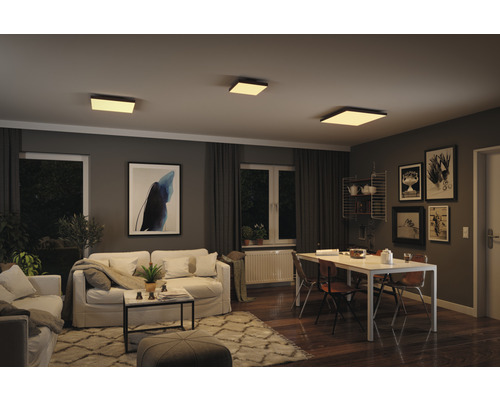 Woonkamer met vierkante plafondlampen voor binnenshuis