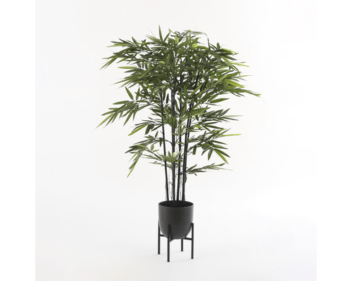 Kunstmatige bamboe in pot op een standaard