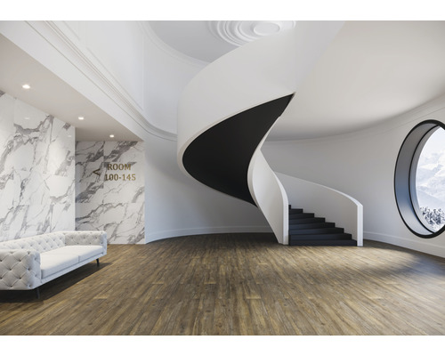 Interieur met wenteltrap, bank en groot raam