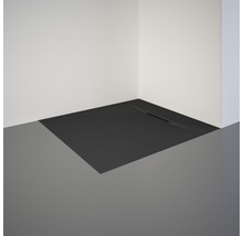 Hoekdouche met douchegoot en donkere vloer