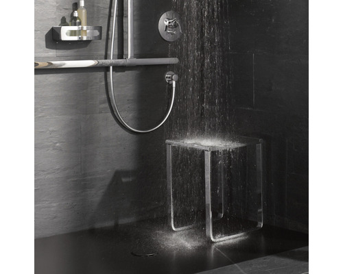 Douche met douchekruk, handgreep en plank