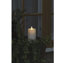Decoratieve LED-kaars met planten in een plantenbak