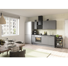 Lichte keuken met eettafel en keukenblok