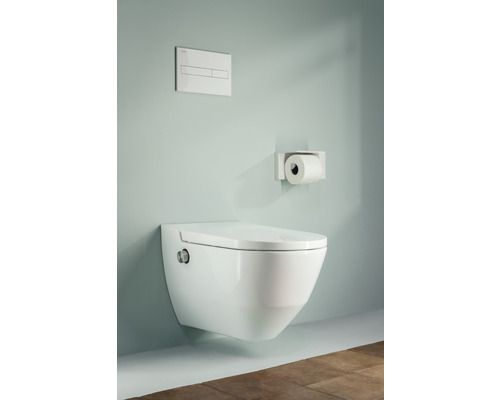 Wandcloset met bedieningspaneel en toiletpapierhouder