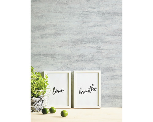 Wanddecoratie met ''Love'' en ''Breathe'' kunstdrukken, potplant en limoenen