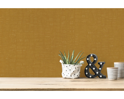 Decoratieve wanddecoratie met vliesbehang in de woonkamer