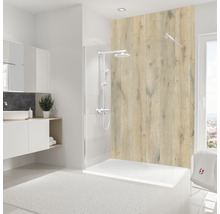 Lichte badkamer met inloopdouche, douchewand met houtlook en wastafel met onderkast.