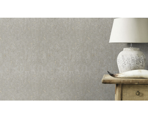 Interieurontwerp met grijs vliesbehang en tafellamp