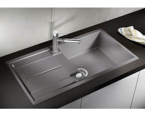 Spoelbak met afdruiprek en kraan