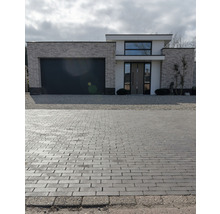 Moderne vrijstaande woning met garage en bestrate oprit