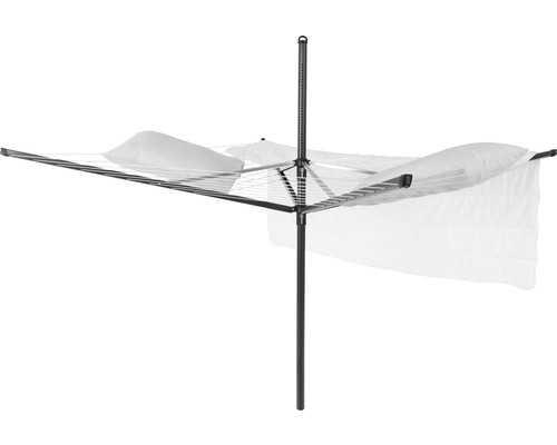 Droogmolen met wasgoed