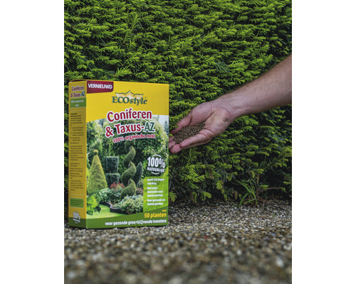ECOstyle Coniferen en Taxus AZ meststofverpakking met handvol meststof